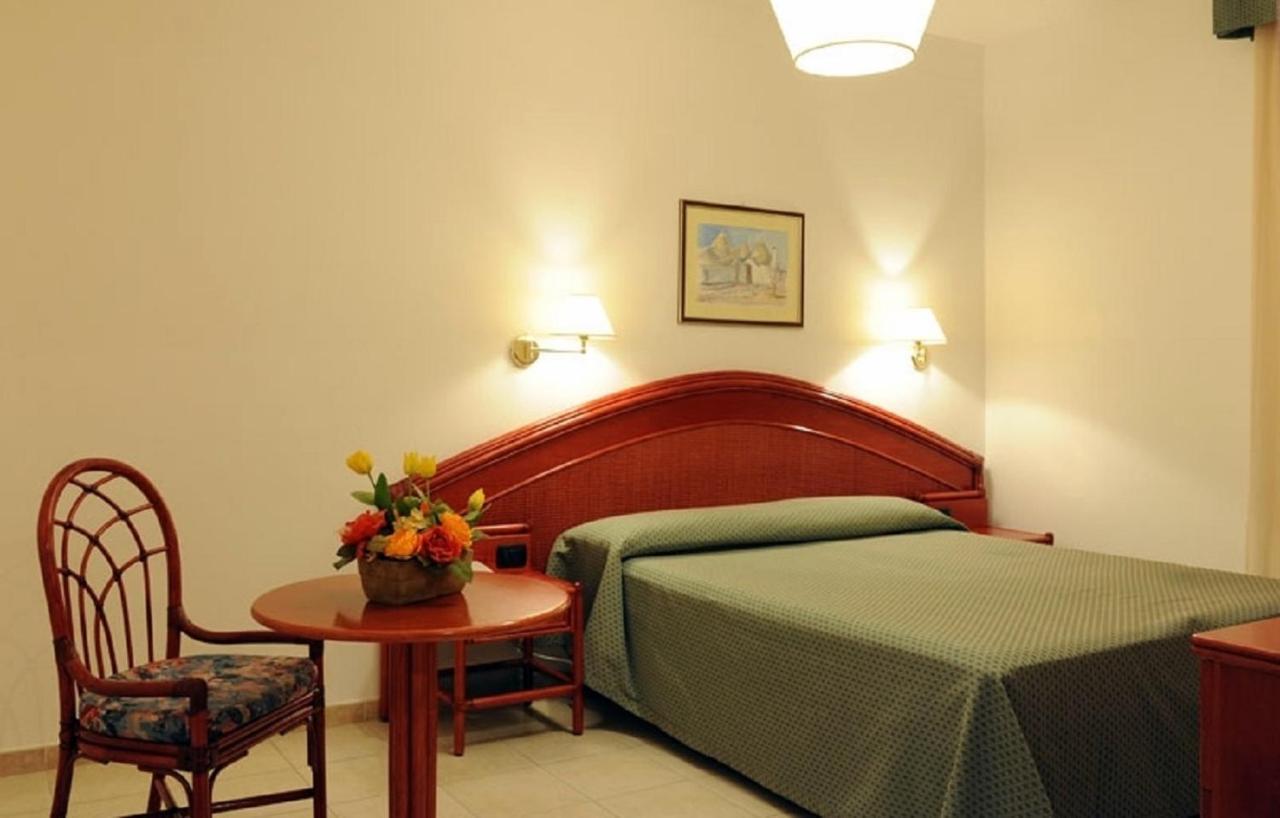 Hotel Villa Rosa Martina Franca Dış mekan fotoğraf